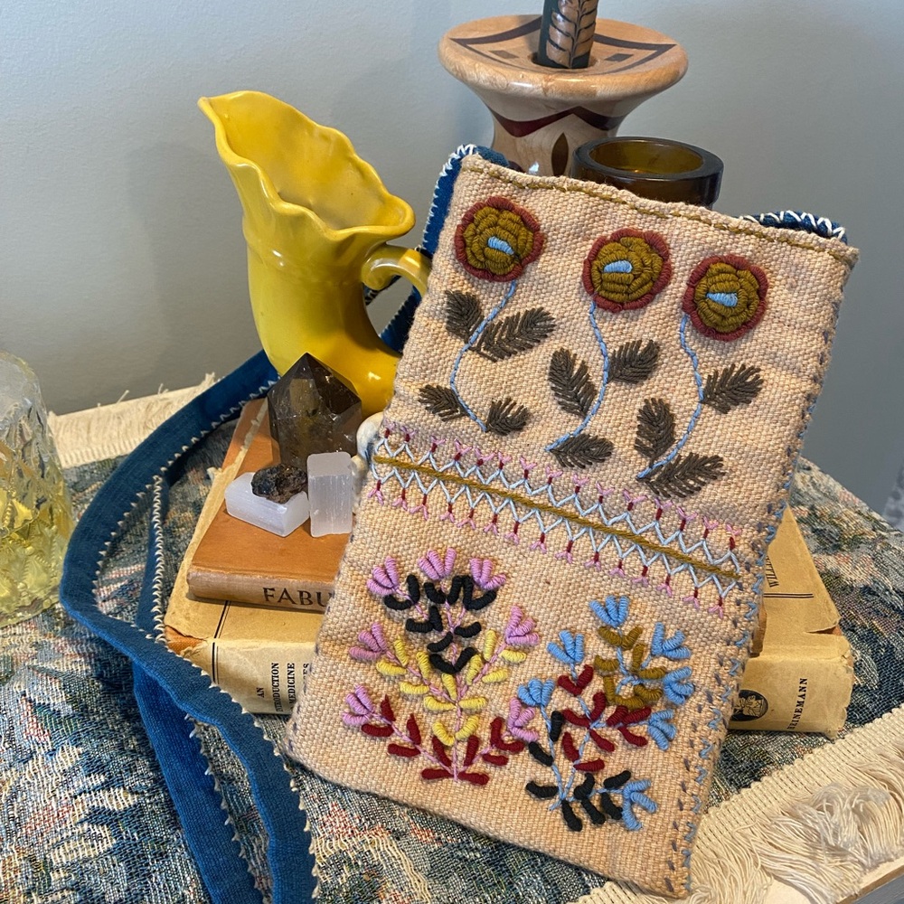 Boho Embroidered Crossbody Phone Bag Small Floral Purse Fall